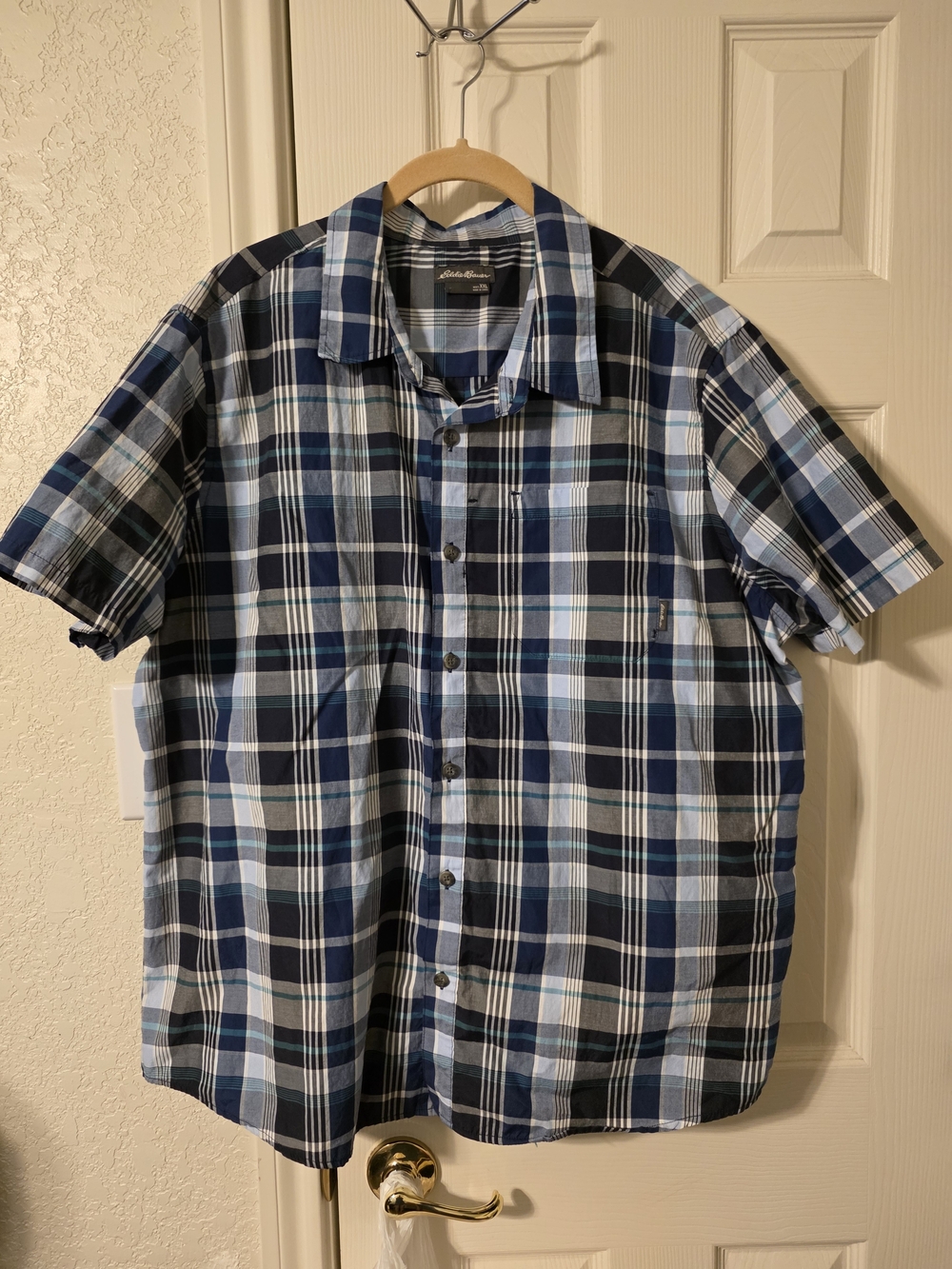 Eddie Bauer Men’s Navy and Light Blue Plaid Short-Sleeve Button-Down Shirt